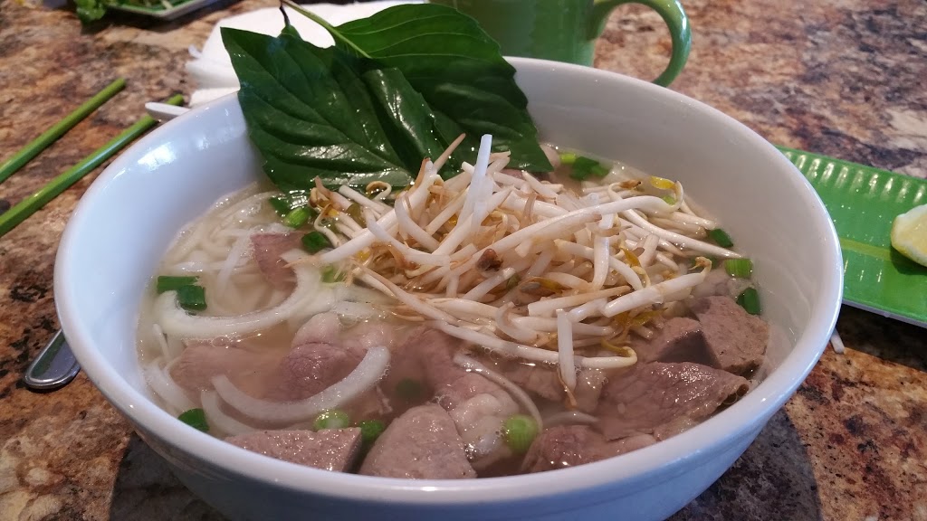 Pho Chau Thinh | 924 Northumberland Ave, Saskatoon, SK S7L 3W8, Canada | Phone: (306) 974-2299