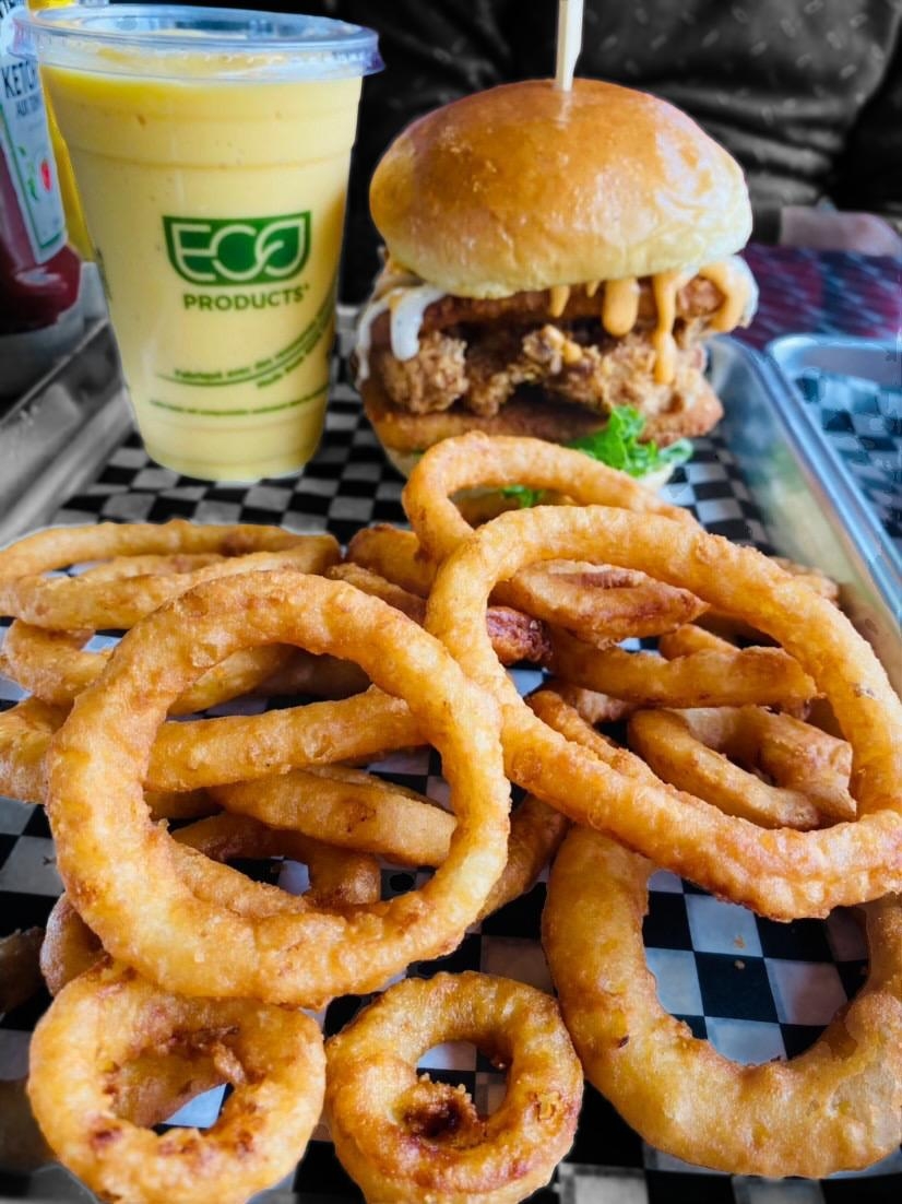 THE BURGER BROS (MISSISSAUGA) | 1059 Dundas St W, Mississauga, ON L5C 1C3, Canada | Phone: (289) 232-2767