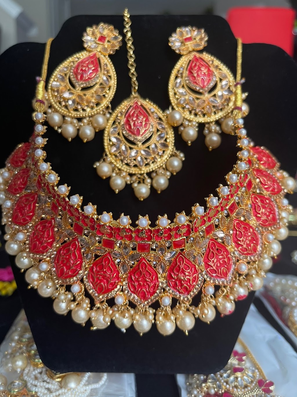 Roop Designz | 16810 64 St NW, Edmonton, AB T5Y 3P8, Canada | Phone: (780) 953-6364