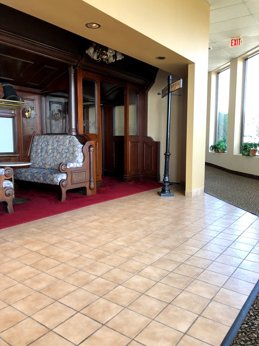 The Admiral Inn & Conference Center | 1754 Ontario 7 west, Lindsay, ON K9V 4R2, Canada | Phone: (705) 328-1743