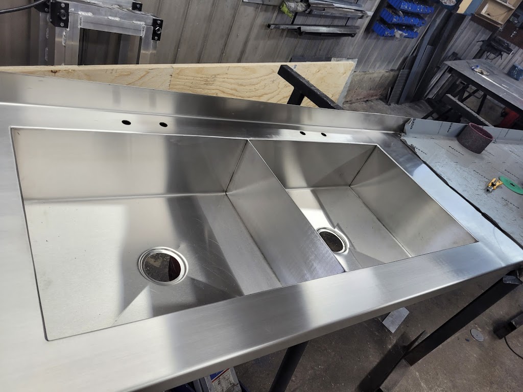 Atelier soudure jp groleau | 1870 Route du Président Kennedy S, Sainte-Marie, QC G6E 3M4, Canada | Phone: (418) 389-8037