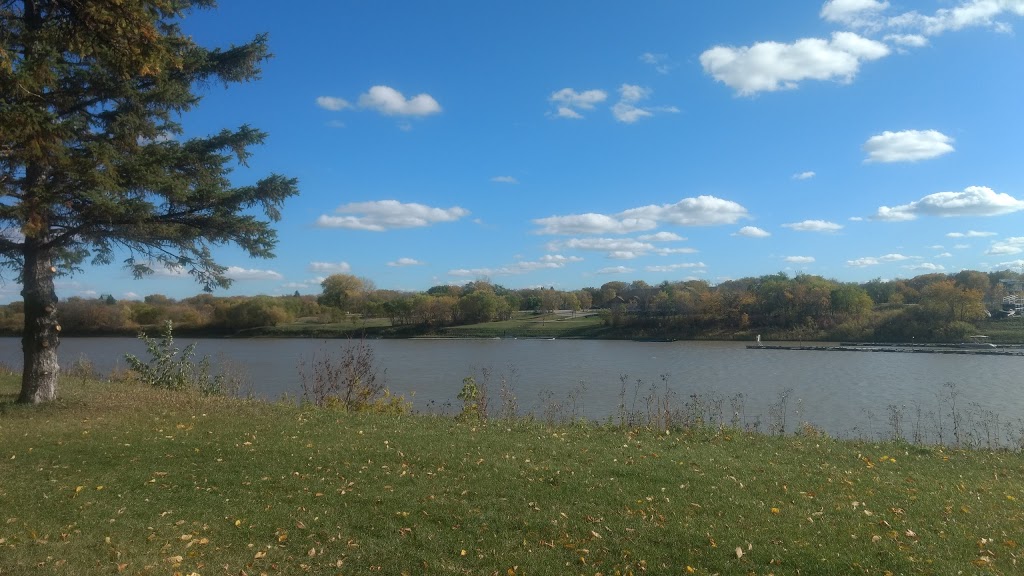 Lyndale Drive Park | Winnipeg, MB R2H 1M4, Canada