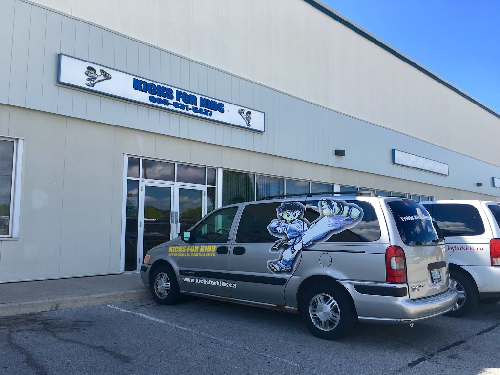 Black Belt World Burlington | 5040 Mainway #3, Burlington, ON L7L 7G5, Canada | Phone: (905) 631-5437