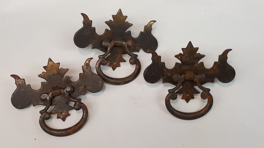 Regained Relics Antiques and Collectibles | 2800 Nova Scotia Trunk 2, Shubenacadie, NS B0N 2H0, Canada | Phone: (902) 236-2260
