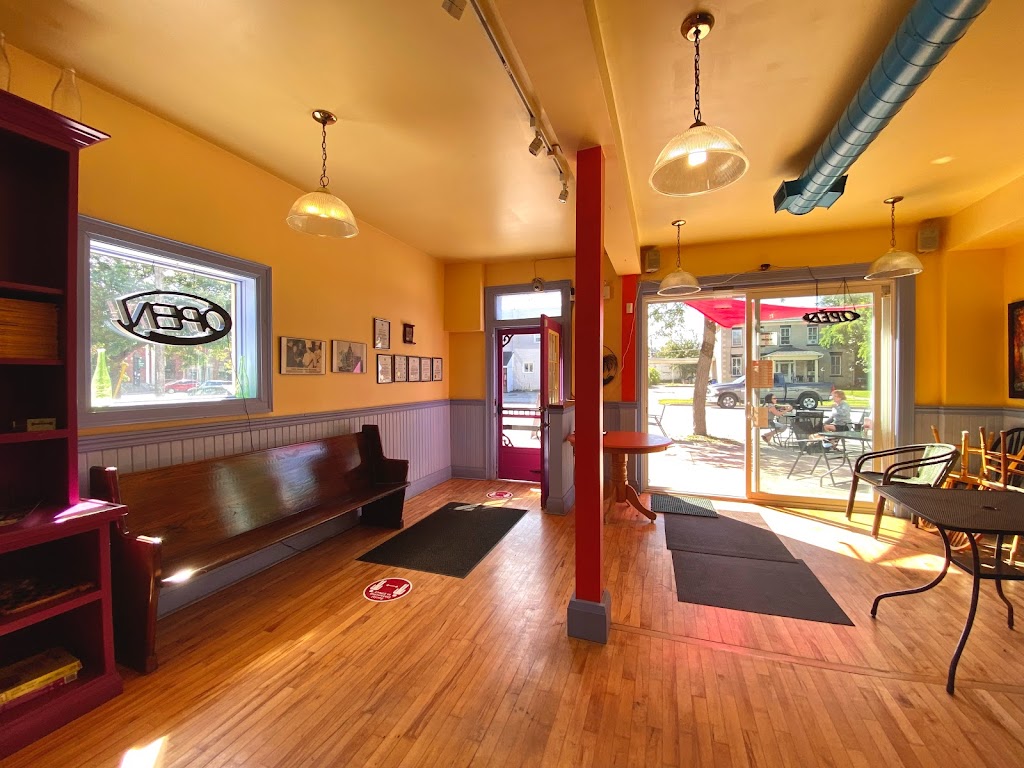 Eggcitement Bistro | 16 Nelson St W, Meaford, ON N4L 1R1, Canada | Phone: (519) 538-1968