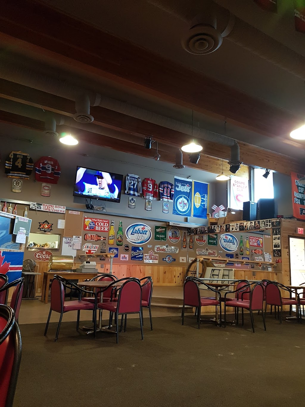 Riverton Motor Inn | 83 Main St, Riverton, MB R0C 2R0, Canada | Phone: (204) 378-5118