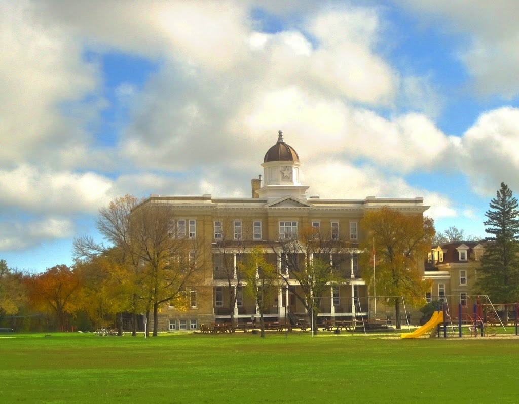 Behavioural Health Foundation | 35 Avenue de la Digue, Winnipeg, MB R3V 1L6, Canada | Phone: (204) 269-3430