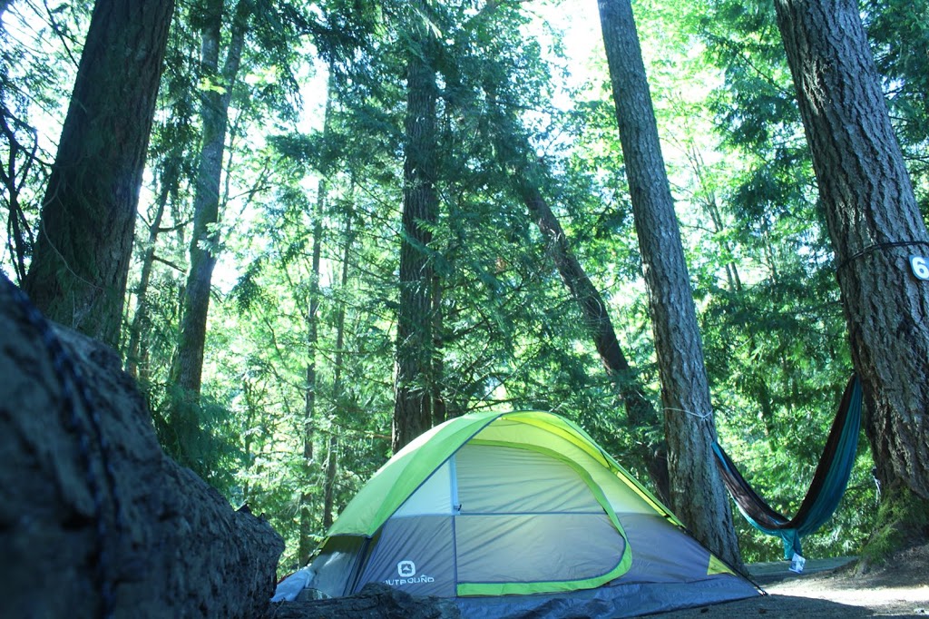 Westwood Lake R V Camping & Cabins | 380 Westwood Road, Nanaimo, BC V9R 6S5, Canada | Phone: (250) 753-3922