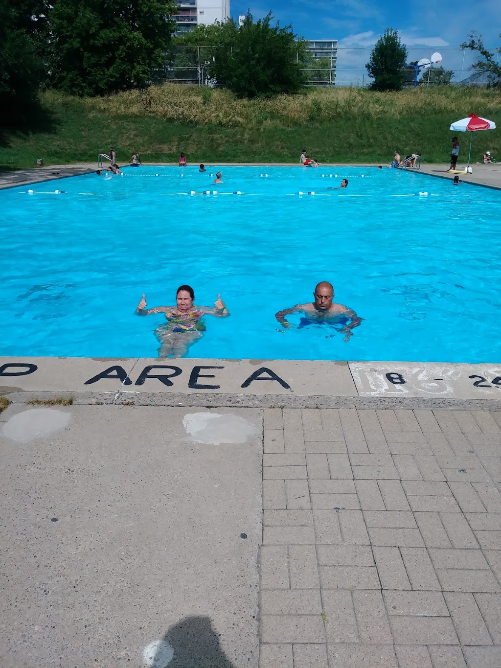 Fairbank Memorial Swimming Pool | point of interest | 50 Keywest Ave, York, ON M6E 3S2, Canada | 4163942742 OR +1 416-394-2742