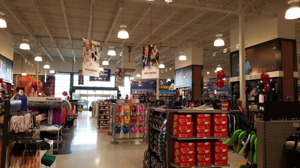DICKS Sporting Goods | 3434 Amelia Dr, Orchard Park, NY 14127, USA | Phone: (716) 821-1616