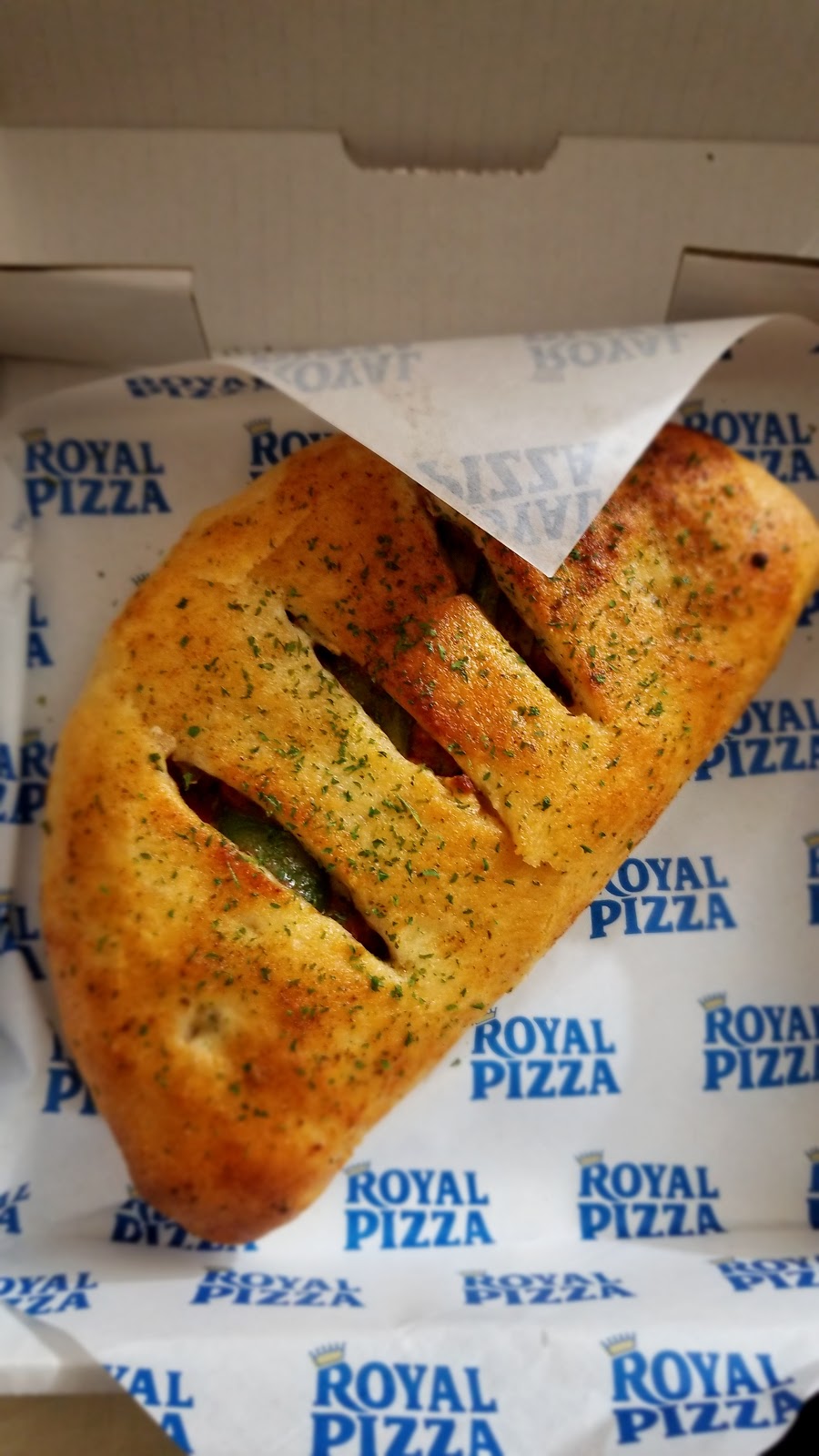 Royal Pizza | 20024 Lessard Rd NW, Edmonton, AB T6M 0K4, Canada | Phone: (780) 757-9699