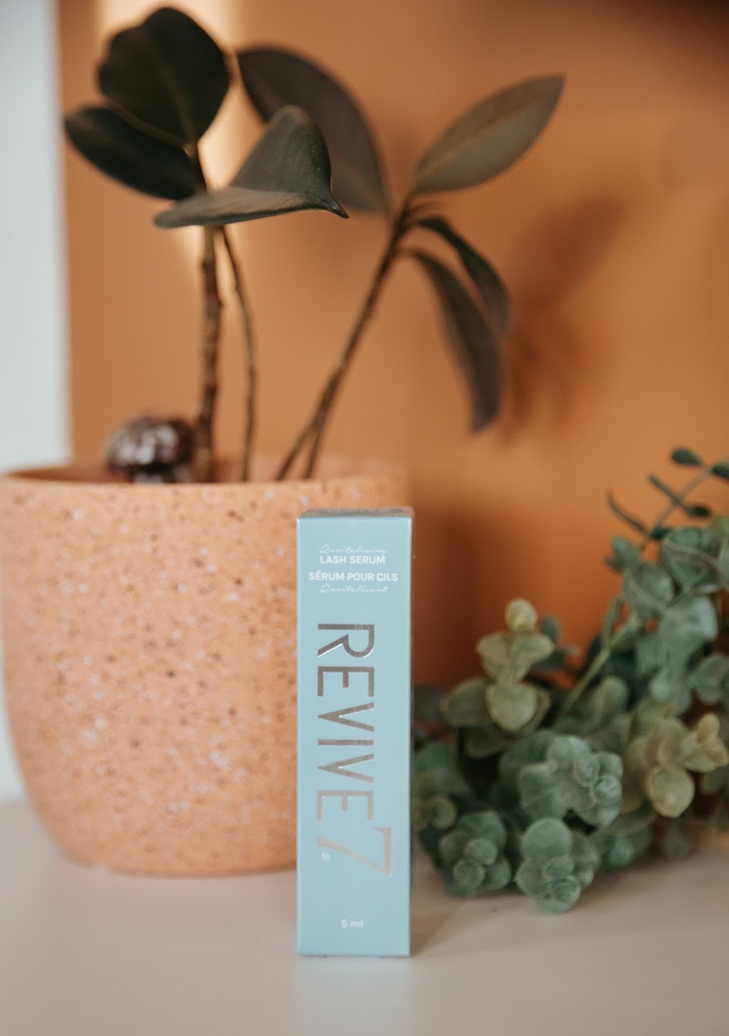 Honeybee Beauty | 3440 Fairway Plaza Rd S Studio 1008, Lethbridge, AB T1K 7T5, Canada | Phone: (587) 220-5406