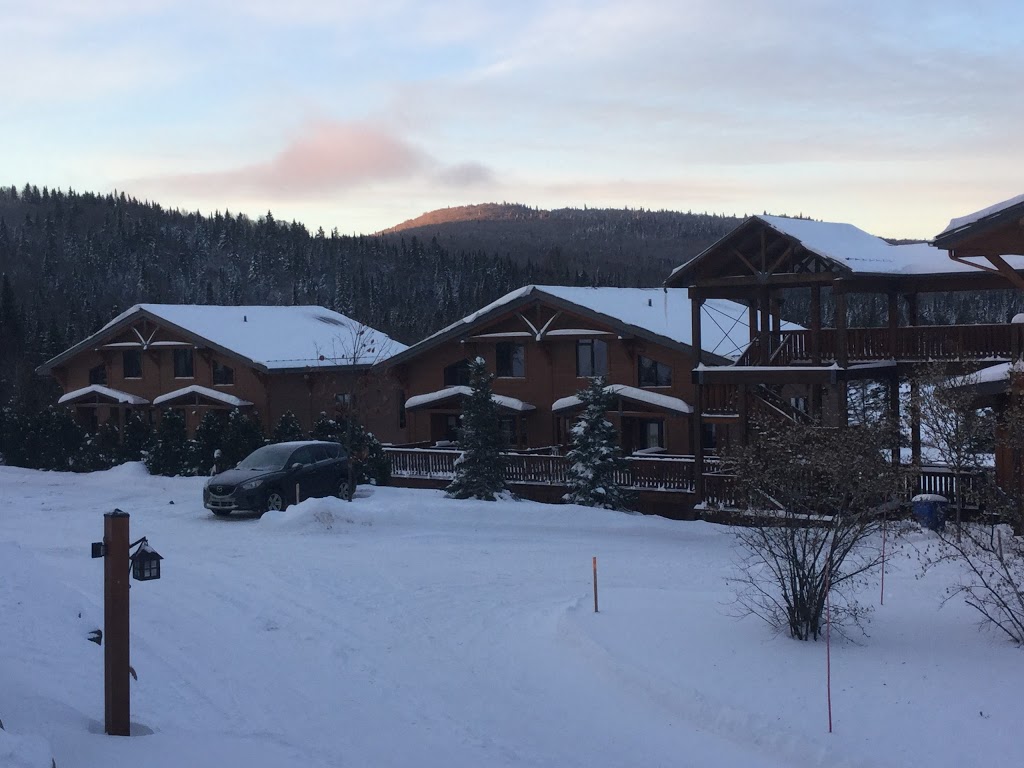 Le Grand R | 251 Chemin Fusey, Saint-Donat-de-Montcalm, QC J0T 2C0, Canada | Phone: (819) 424-1333