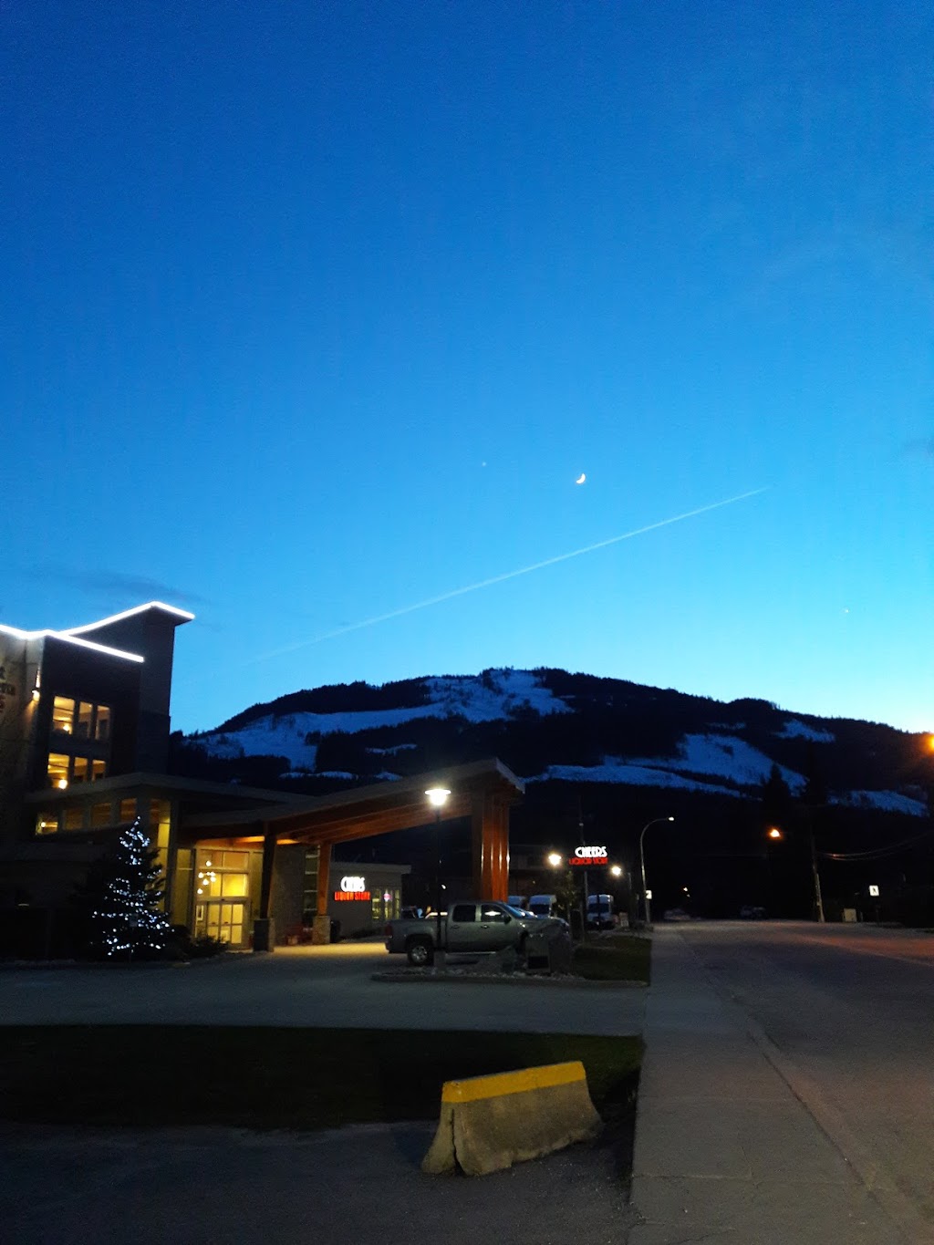 Cheers Liquor Store | 1925 Laforme Blvd, Revelstoke, BC V0E 2S0, Canada | Phone: (250) 814-0009