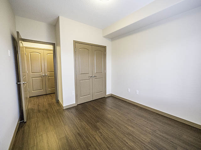 Elizabeth Gardens Apartments | 5407 162 Ave NW #5403, Edmonton, AB T5Y 0Z2, Canada | Phone: (780) 371-1919