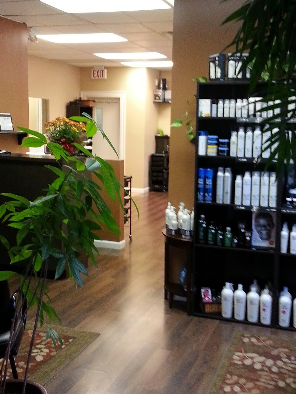 Fringe Styling Salon Ltd | 44 Queens Rd, Duncan, BC V9L 2W4, Canada | Phone: (250) 748-2121