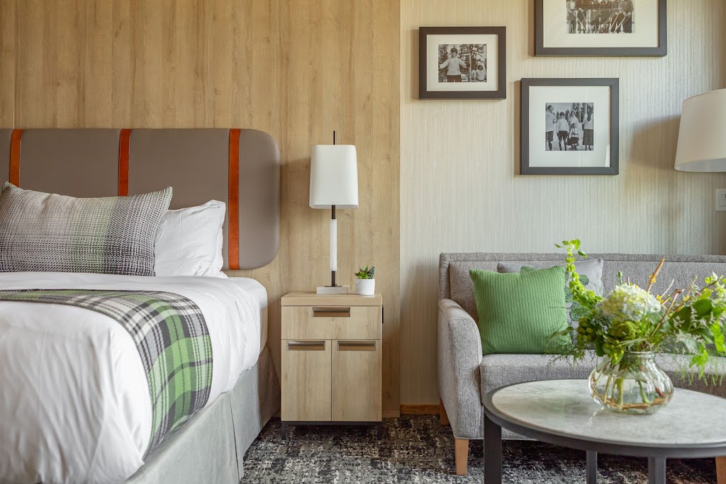 Headwaters Lodge at Eagle Ranch Resort | 9581 Eagle Ranch Trail, Invermere, BC V0A 1K3, Canada | Phone: (250) 342-0562