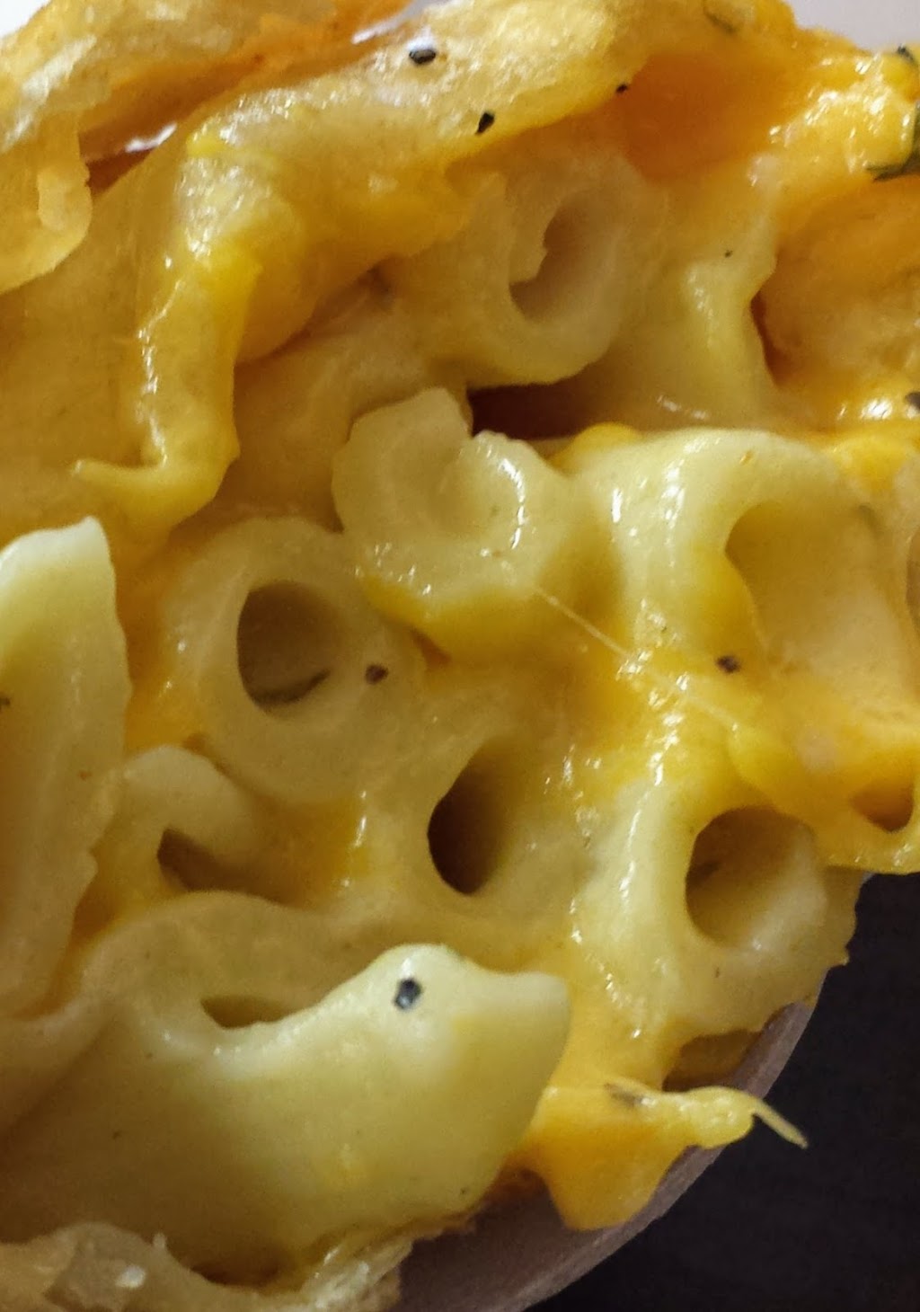 Goos Take-Out & Catering | 230 Shellard Ln, Brantford, ON N3T 0B9, Canada | Phone: (519) 752-1111