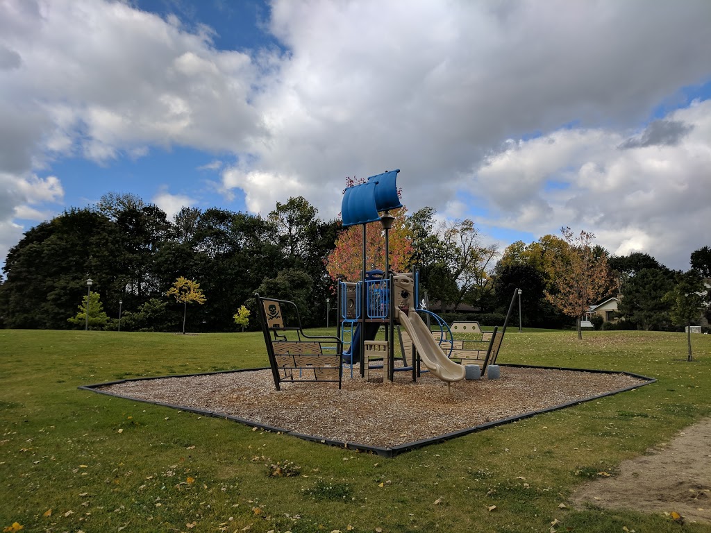 Dorval Park | 95 Chemin Bord-du-Lac, Dorval, QC H9S 5X1, Canada | Phone: (514) 872-0311