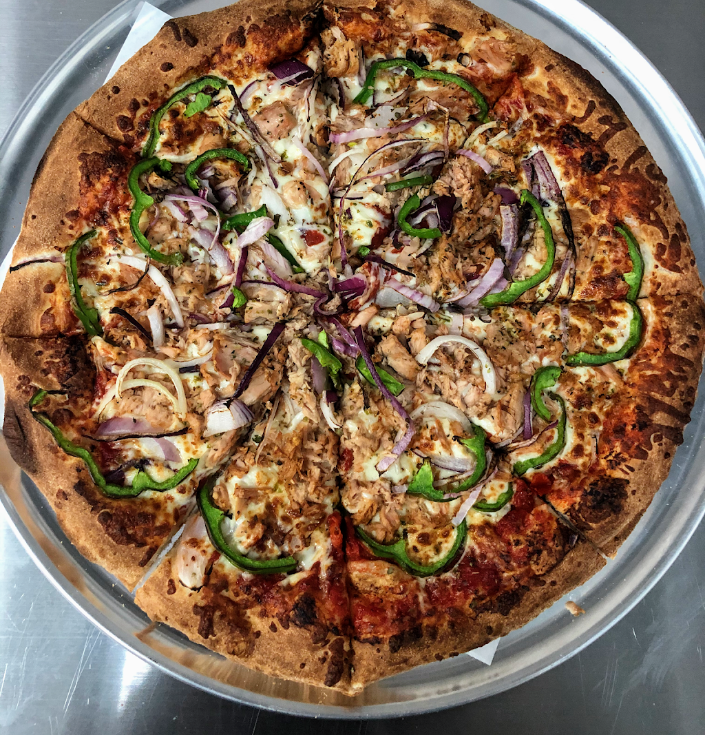 Miss Pizzeria | 333 Avenue Ranger, Vaudreuil-Dorion, QC J7V 2X3, Canada | Phone: (450) 218-3738