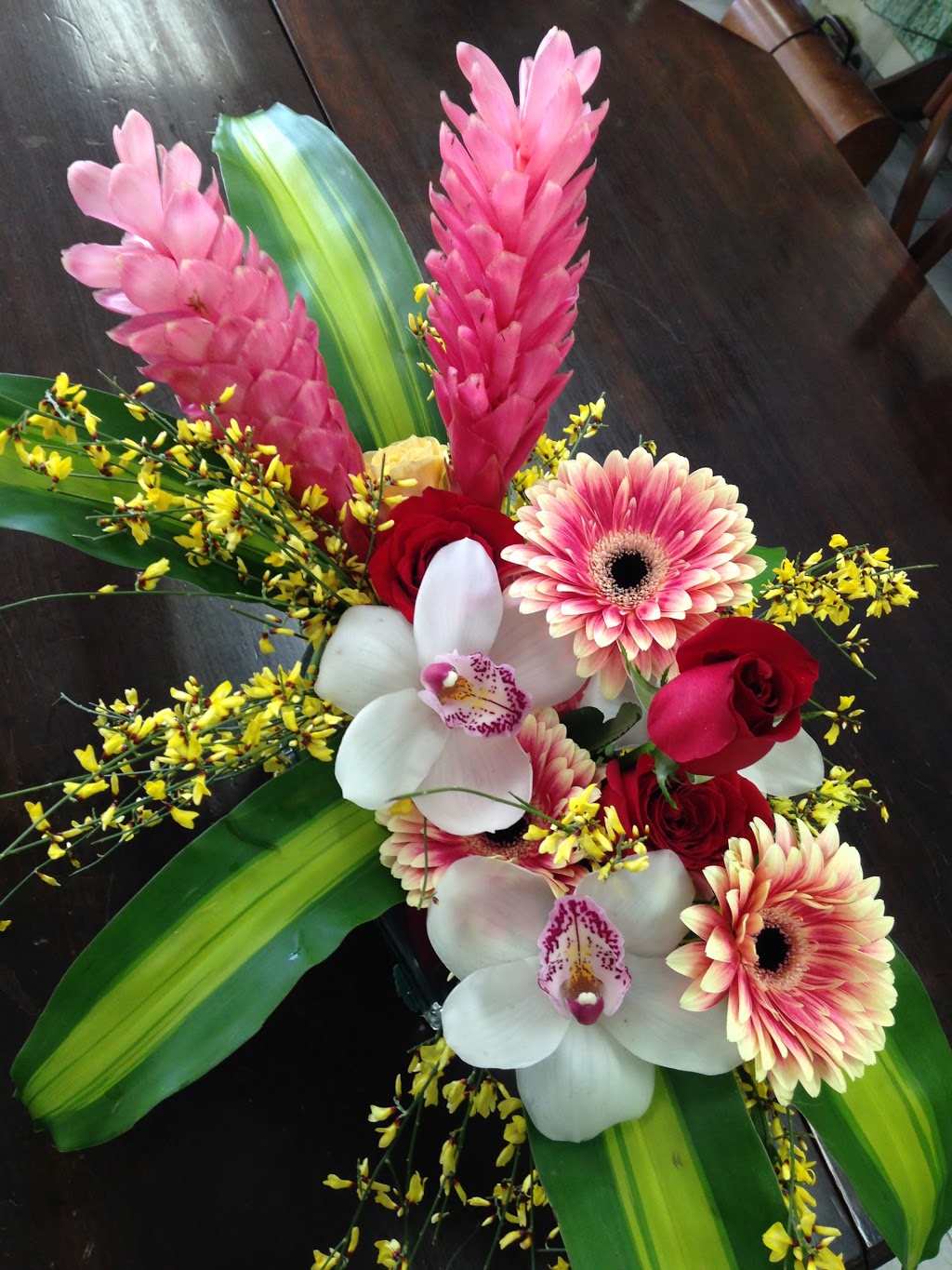 Extravaganza Florists Ltd | 4300 Steeles Ave W Unit #29, Woodbridge, ON L4L 4C2, Canada | Phone: (905) 850-3927