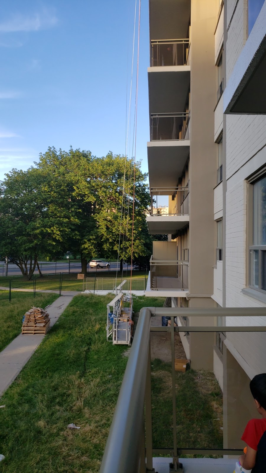Esterbrooke Apartments | 20 Esterbrooke Ave, North York, ON M2J 2C3, Canada | Phone: (416) 494-9933