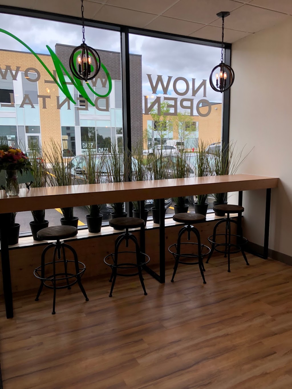 Willow Dental Associates | 1185 Queensway E Building A Suite 9, Mississauga, ON L4Y 0G4, Canada | Phone: (905) 279-5050