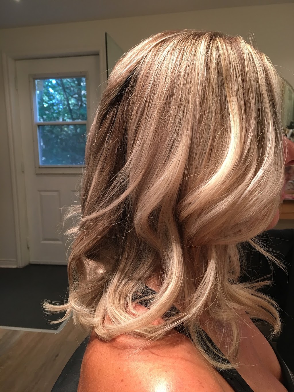 Vanessa Vander Salon De Coiffure | 78 Chemin des Couleurs, Saint-Sauveur, QC J0R 1R2, Canada | Phone: (514) 585-2858