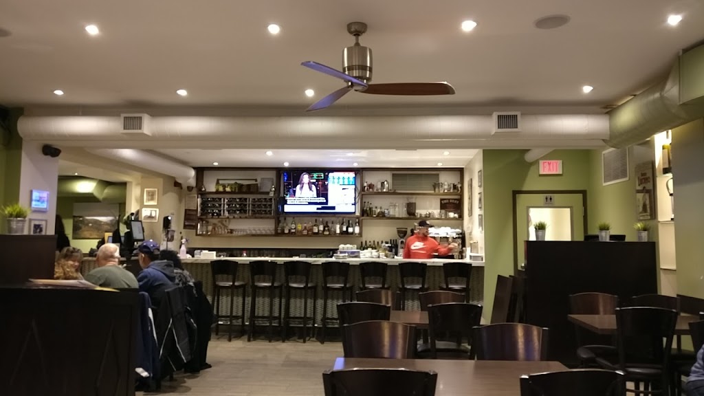 Abruzzo Pizza | 9010 Yonge St, Richmond Hill, ON L4C 6Z8, Canada | Phone: (905) 881-8222
