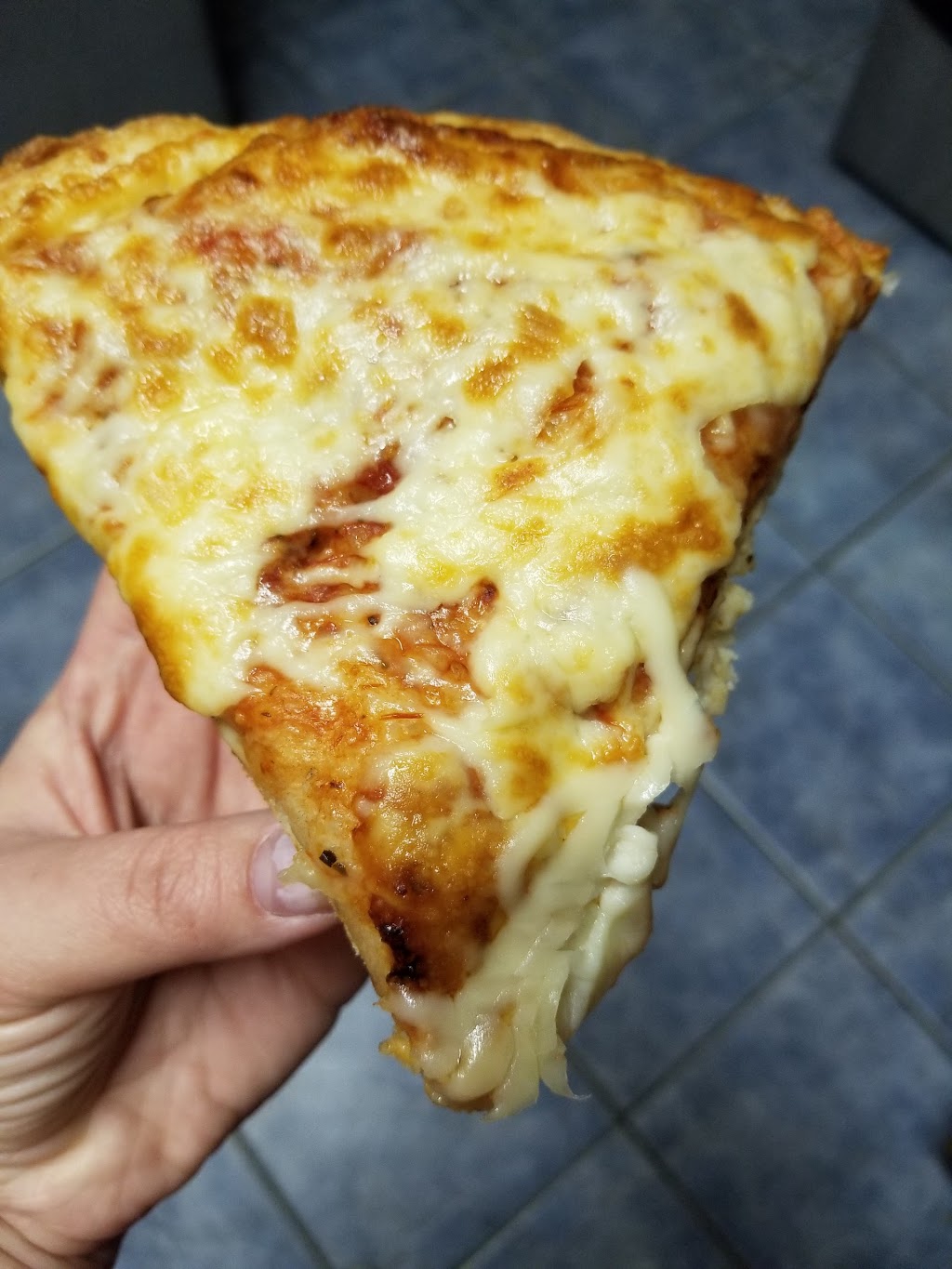 Mr. Mozzarella Pizza and Wings | 25 Plaza Dr, Iroquois, ON K0E 1K0, Canada | Phone: (613) 652-4666