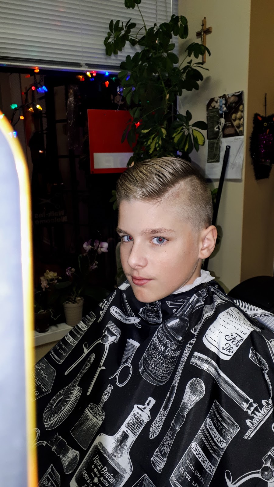 ROCK, L,Barber shop | 645 Edwards St, Rockland, ON K4K 1K2, Canada | Phone: (613) 806-4847