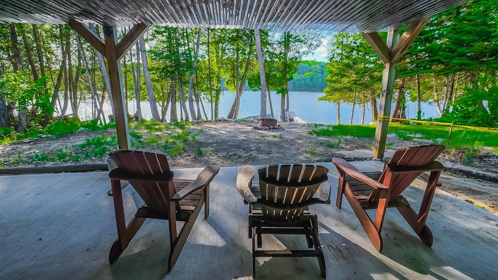 Chalet des Demers | 546 Mnt du Lac Gravel, Mont-Saint-Michel, QC J0W 1P0, Canada | Phone: (514) 705-5941