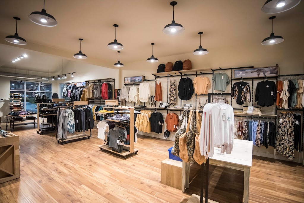 Rip Curl - St Sauveur | 695E Chem. Avila, Piedmont, QC J0R 1R3, Canada | Phone: (438) 321-6765