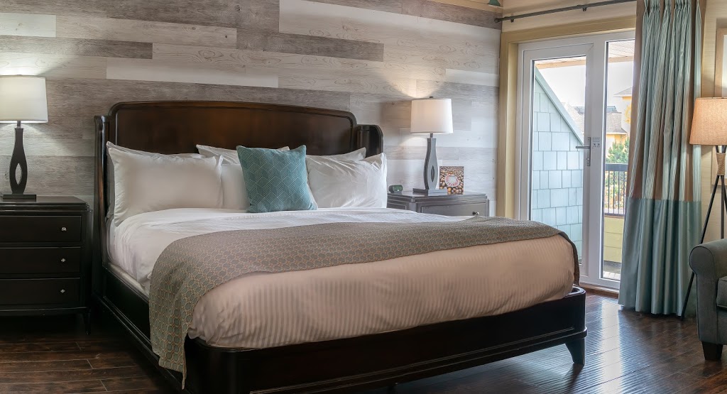 Prestige Beach House Kelowna | 1675 Abbott St, Kelowna, BC V1Y 8S3, Canada | Phone: (250) 860-7900