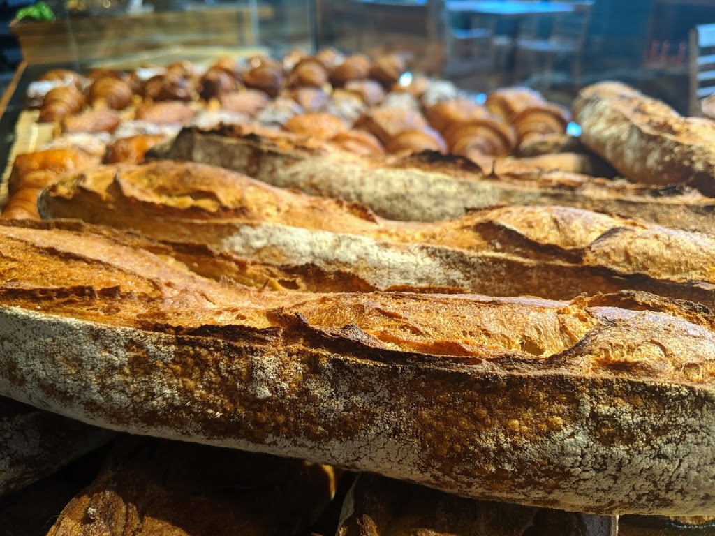 Boulangerie Jarry | 380 Rue Jarry E, Montréal, QC H2P 1T9, Canada | Phone: (514) 644-3133