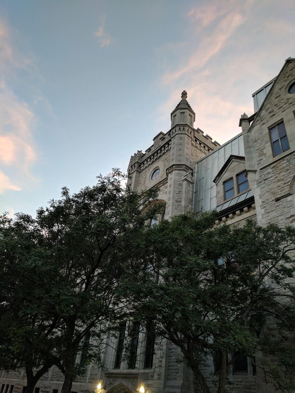 Lisgar Collegiate Institute | 29 Lisgar St, Ottawa, ON K2P 0B9, Canada | Phone: (613) 239-2696