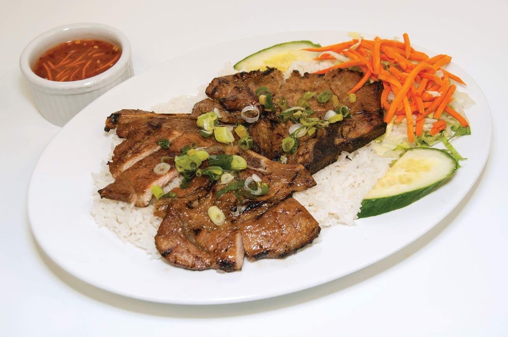 Fuh Station restaurant | 1806 Idylwyld Dr N, Saskatoon, SK S7L 1B5, Canada | Phone: (306) 652-3525