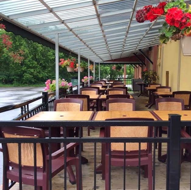 St-Félix Resto Pizzeria | 4260 Rue Principale, Saint-Félix-de-Valois, QC J0K 2M0, Canada | Phone: (450) 889-2654
