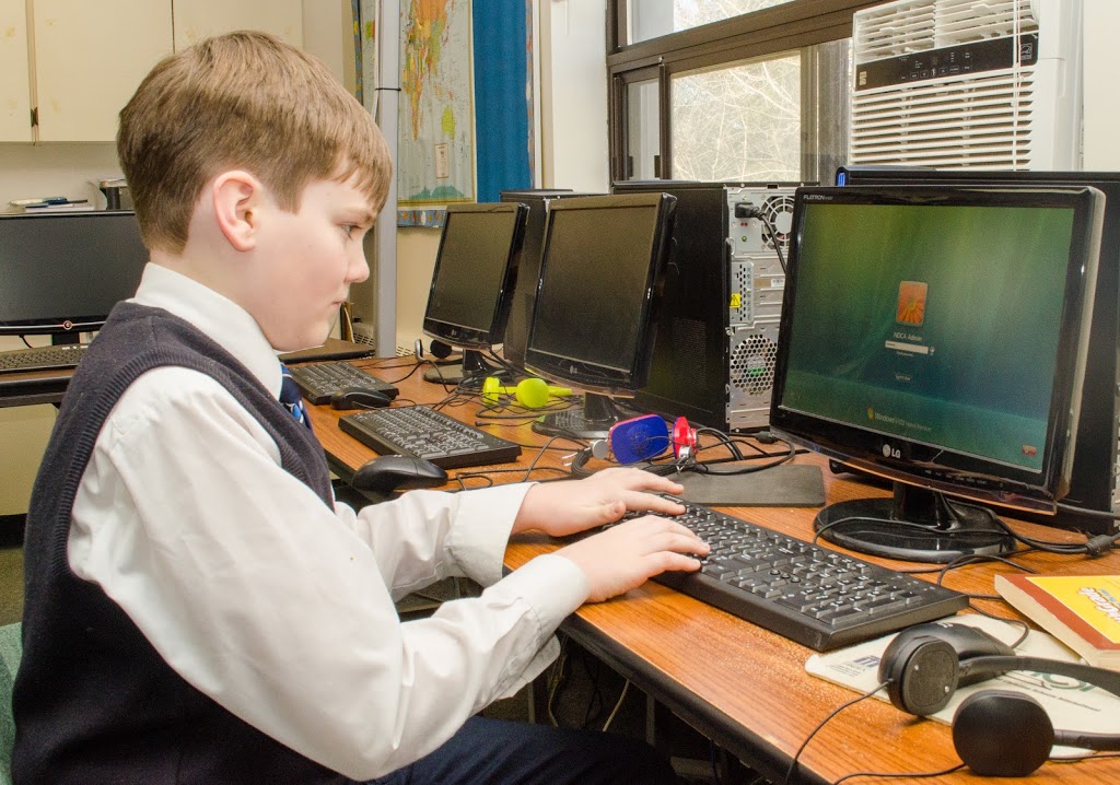 Newmarket & District Christian Academy | 221 Carlson Dr, Newmarket, ON L3Y 3H4, Canada | Phone: (905) 895-1199