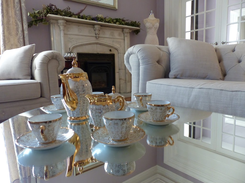 Lidias Brides | 265 St David St S, Fergus, ON N1M 2L6, Canada | Phone: (519) 843-8800