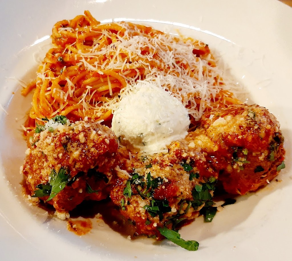 Trattoria Park Royal | 757 Main St, Park Royal S, West Vancouver, BC V7T 0A5, Canada | Phone: (604) 424-8777
