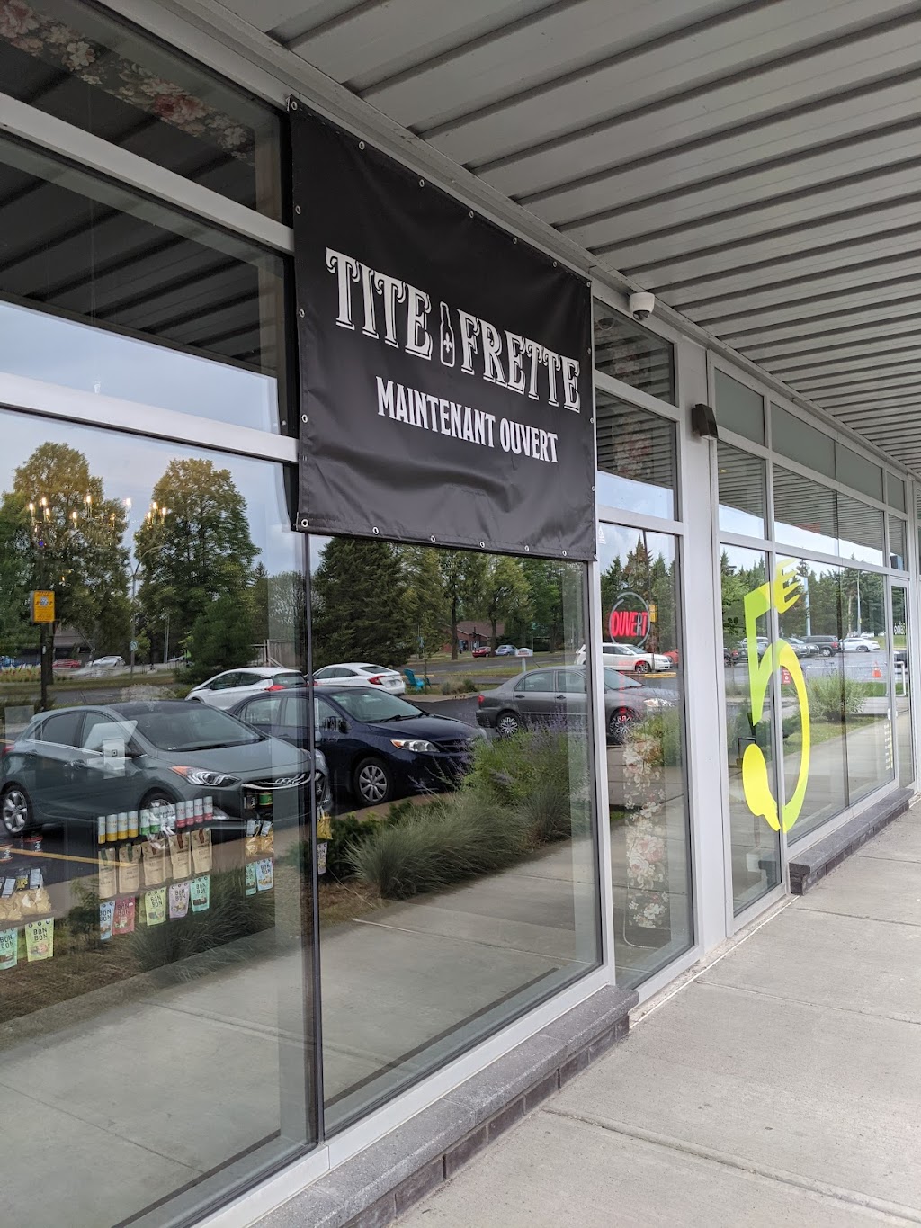Tite Frette | 3200 Bd Rome Local 5, Brossard, QC J4Y 1V9, Canada | Phone: (579) 886-1417