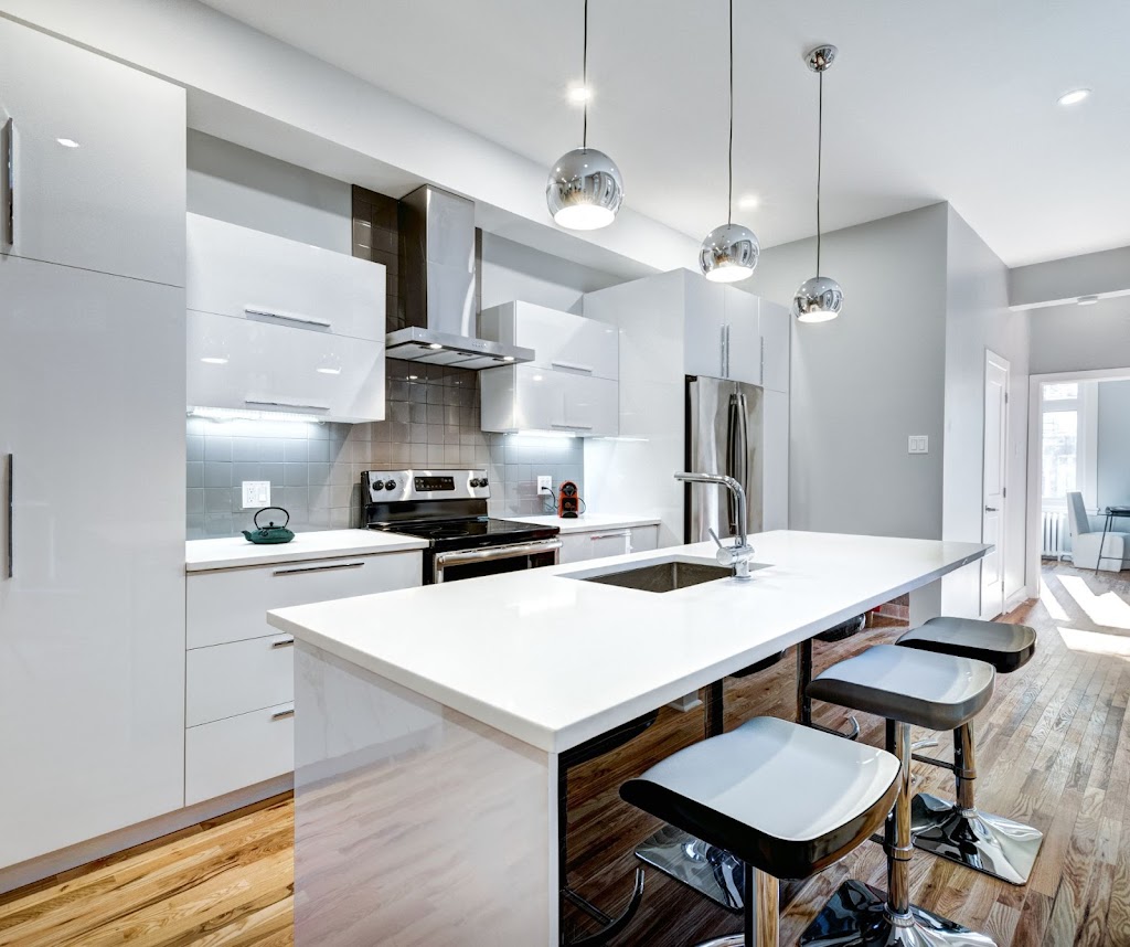 RTH Renovation | 950 Kenwood Rd, West Vancouver, BC V7S 1S9, Canada | Phone: (778) 990-4748
