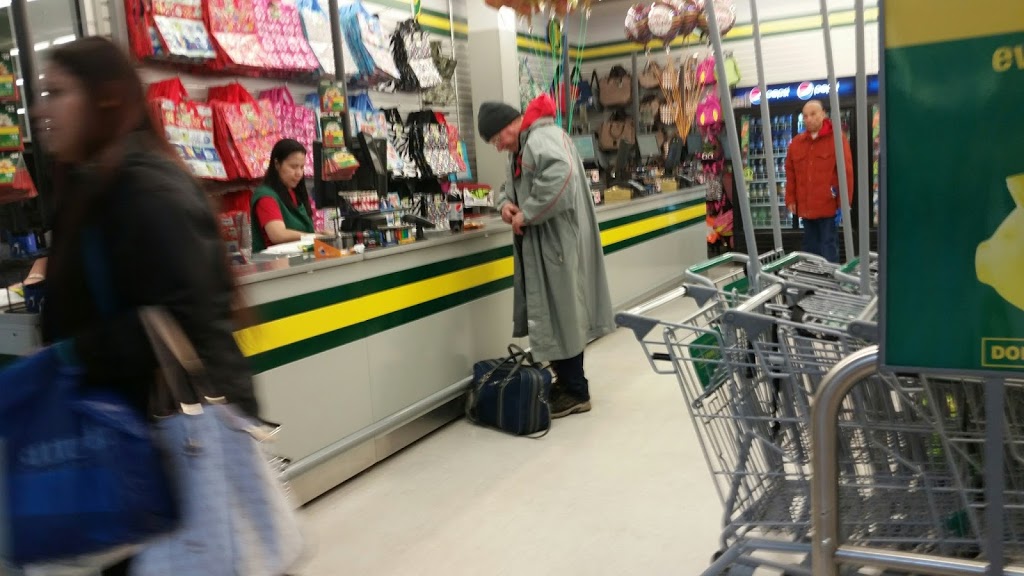 Dollar Tree | 2635 Gordon Rd, Regina, SK S4S 6H7, Canada | Phone: (306) 585-1008