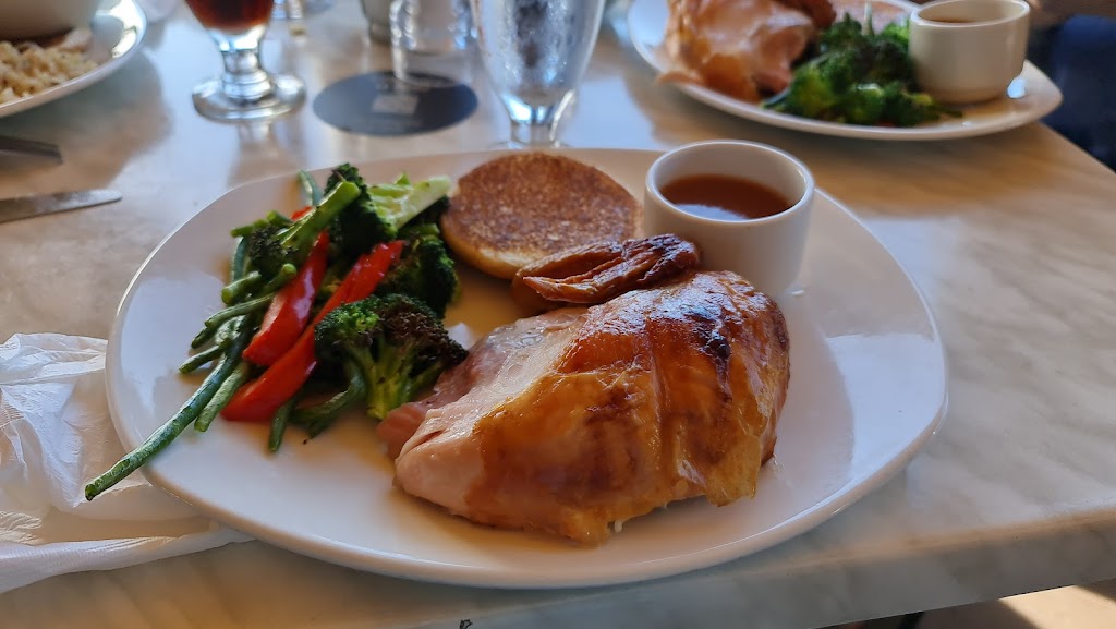 Rôtisserie St-Hubert | 725 Chem. Jean-Adam, Saint-Sauveur, QC J0R 1R3, Canada | Phone: (450) 227-4663