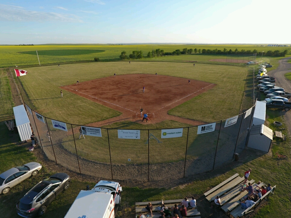 Elrose Uniplex Hockey & Curling Rink | 100 5 Ave W, Elrose, SK S0L 0Z0, Canada | Phone: (306) 378-2277
