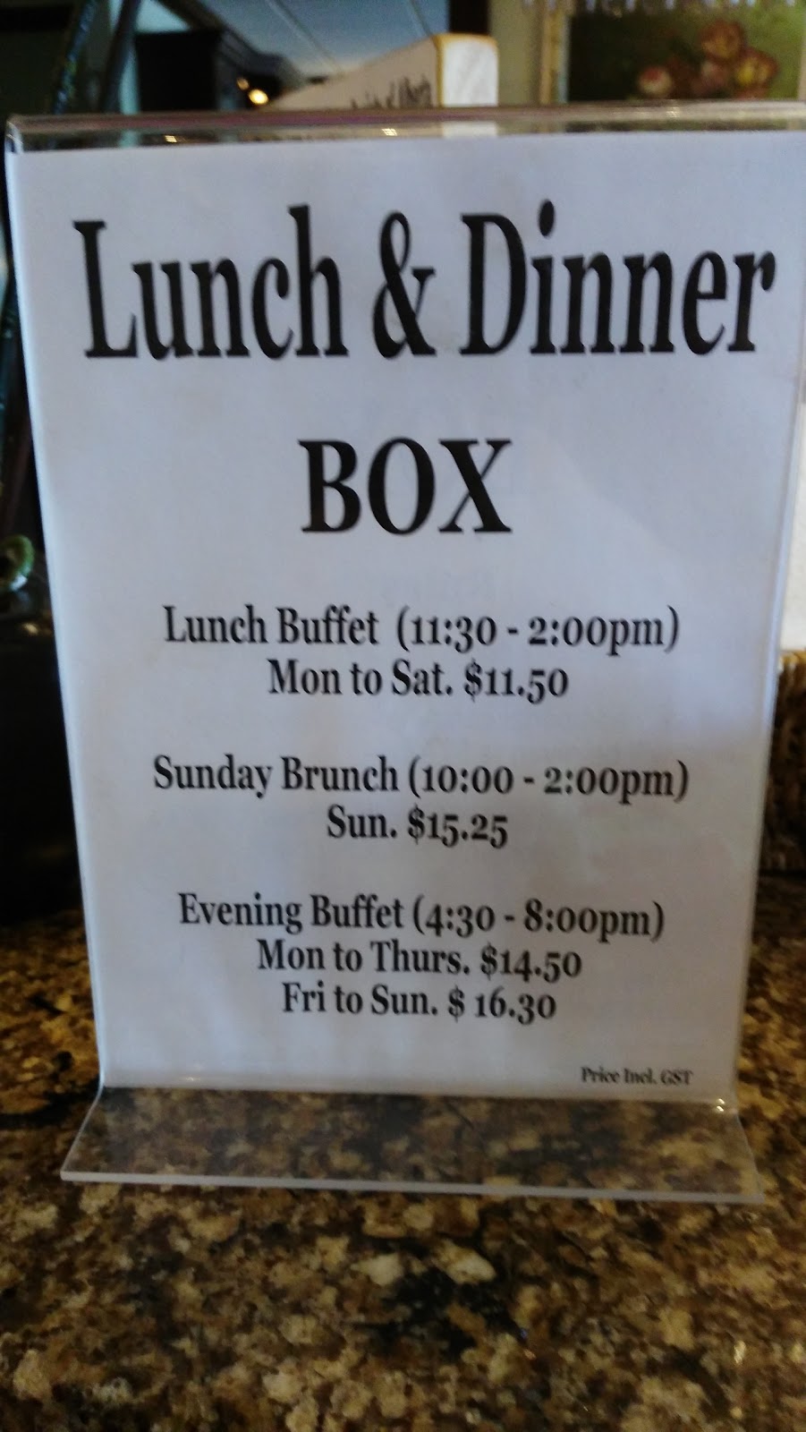 Big Rock Inn | 101 Elizabeth St, Okotoks, AB T1S 1A5, Canada | Phone: (403) 938-6611