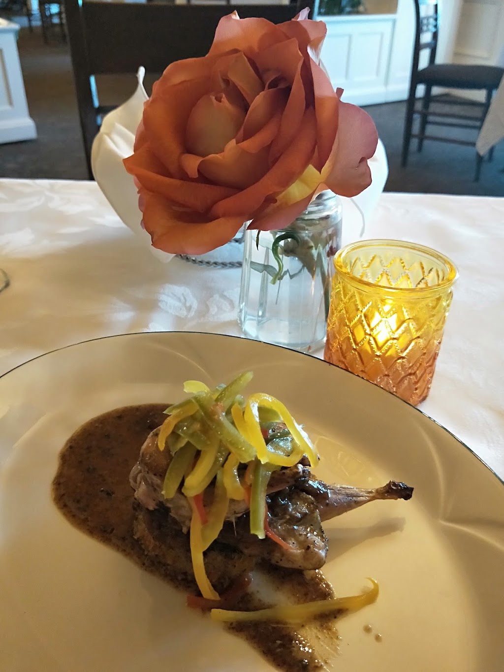Churchills Restaurant & Lounge | 103 Shore Rd, Digby, NS B0V 1A0, Canada | Phone: (902) 245-7712
