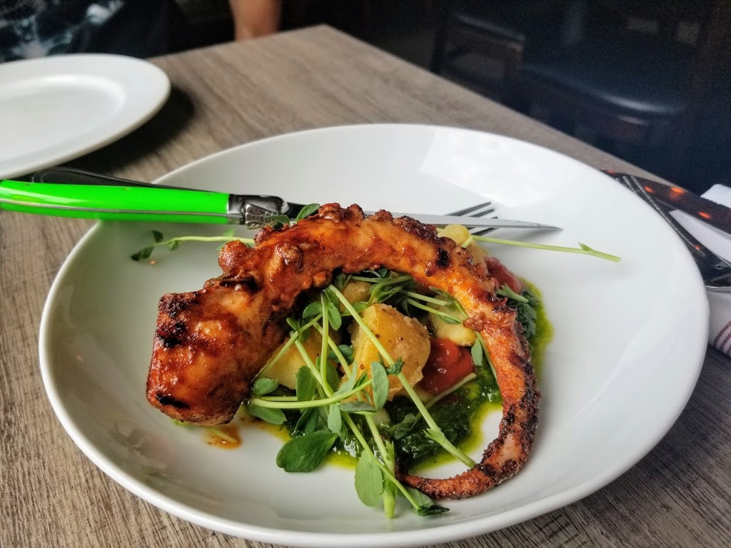 Cellar Door Restaurant | 3003 Lake Shore Blvd W, Etobicoke, ON M8V 1K2, Canada | Phone: (416) 253-0303