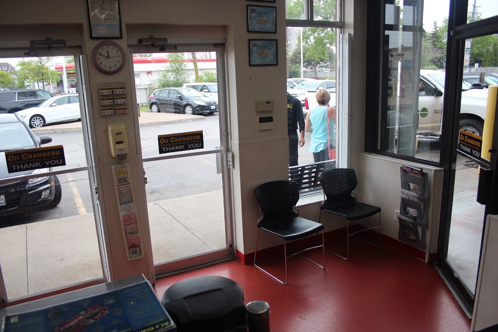 Oil Changers | 777 Dundas St W, Mississauga, ON L5C 4P6, Canada | Phone: (905) 897-3080